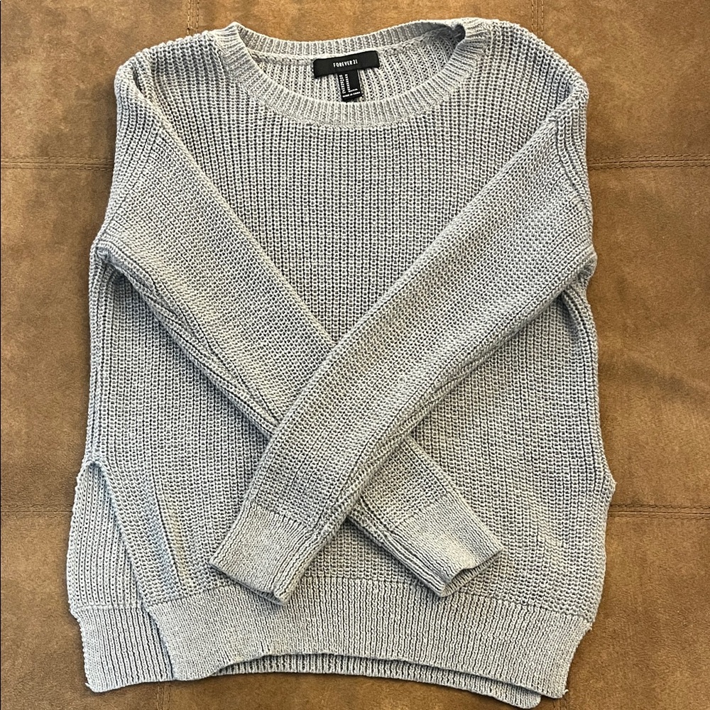 Forever 21 Light Gray Crew Neck Sweater